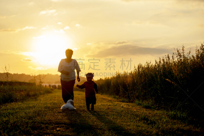 狗,幸福,家庭,祖母,女儿,草地,图像特效,轻的,享乐,相伴