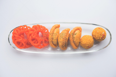 炸糖圈,甜食,白色背景,礼物,上菜,选择对焦,水平画幅,印度小吃拉杜,无人,胡里节