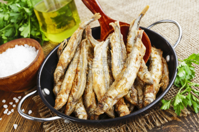 鱼类,毛鳞鱼,餐具,桌子,水平画幅,小的,木制,有机食品,膳食,海产