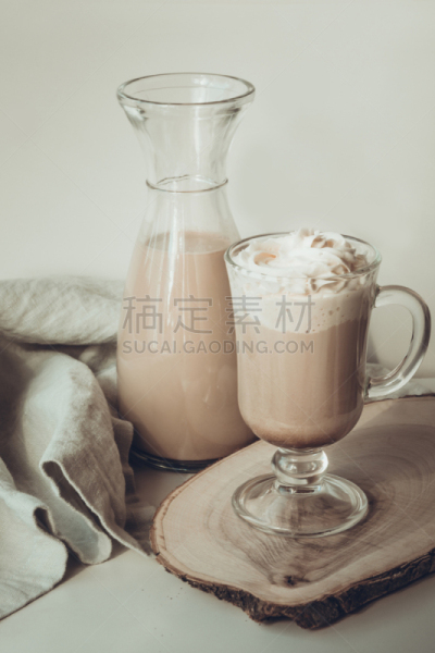 拿铁咖啡,玻璃杯,咖啡,泡沫材料,厚的,单色图片,巧克力薄片,water bug,玛琪雅朵咖啡,调酒器