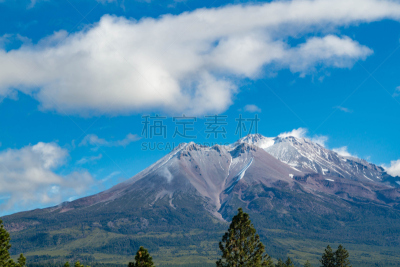 加利福尼亚,夏士塔山,云,环境保护,雪,沙斯塔山国家森林公园,岩石,户外,天空,锡斯基尤县