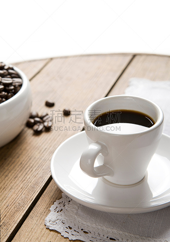 咖啡杯,垂直画幅,烤咖啡豆,咖啡馆,桌子,木制,咖啡,木纹,无人,白色