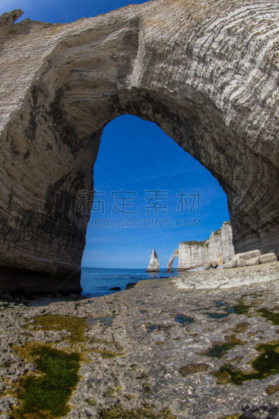 诺曼底埃特塔尔海滩,垂直画幅,海岸线,悬崖,海滩,无人,2015年,户外,海洋,鹅卵石