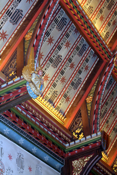 桑德林汉姆,室内,悬空式教堂,mary magdalene,16世纪风格,教堂靠背长椅,诺福克,彩色玻璃,过道,过去