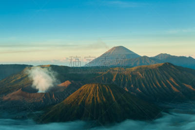 塞梅鲁火山,婆罗摩火山,滕格尔火山,bromo-tengger-semeru national park,东爪哇,火山喷口,秘密,旅途,热情,云景