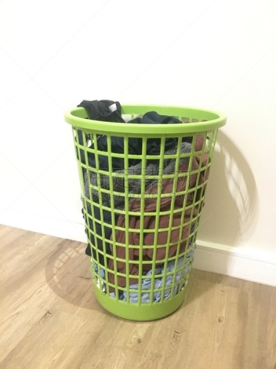 篮子,充满的,绿色,纺织品,肮脏的,毛巾,凌乱,堆,住宅内部,白色