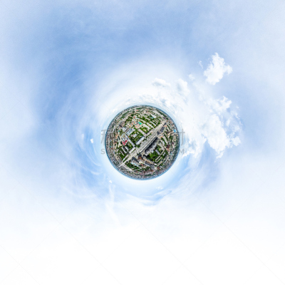 路,航拍视角,太阳,大群动物,都市风景,房屋,停车场,全景,十字路口标志,夏天