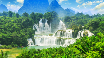 瀑布,卡斯基德山脉,栈桥码头,热带雨林,水,美,水平画幅,湿,旅行者,夏天