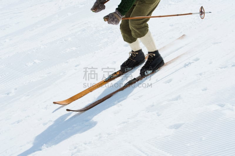 滑雪运动,速降滑雪,大回转,障碍滑雪赛,滑雪雪橇,滑雪杖,褐色,水平画幅,雪,古典式