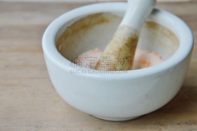 碾碎了的,药丸,杯,厚木板,水平画幅,研磨器,健康保健,陶瓷制品,工具,泰国