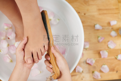 磨脚石,脚掌,去角质,美,水平画幅,高视角,spa美容,健康,专业人员