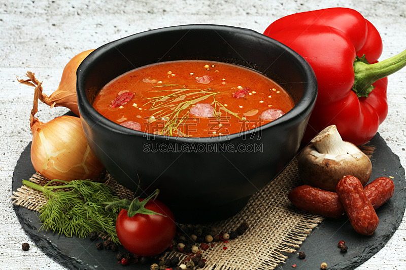清新,西红柿汤,莫扎瑞拉奶酪,餐具,水平画幅,素食,开胃品,奶油,膳食,乡村风格