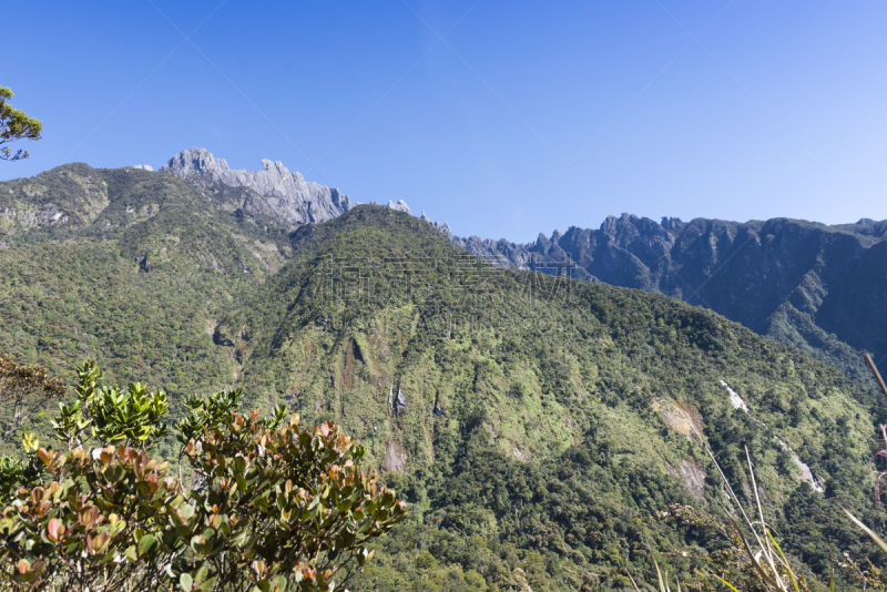 山顶,京那峇鲁山,京那巴鲁山国家公园,沙巴州,自然,天空,水平画幅,无人,婆罗洲岛,蓝色