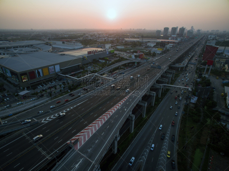 城市,国际米兰,中长距离,迅速,通勤者,水平画幅,全景,城市天际线,陆用车,交通