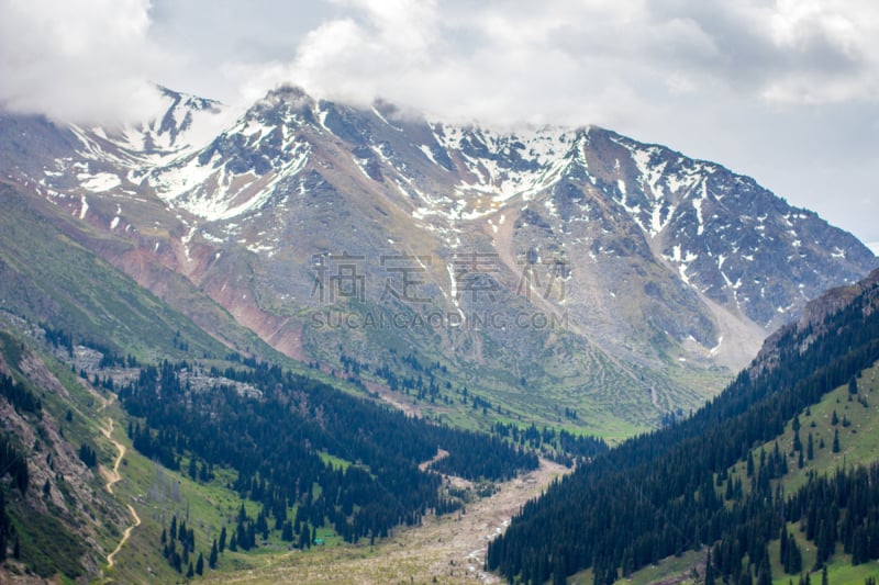 哈萨克斯坦,山,阿拉木图,城市,天山山脉,天空,美,水平画幅,雪,无人