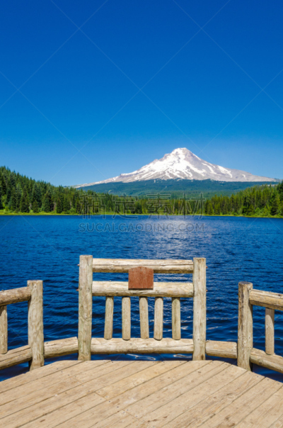 特里林湖,夏天,胡德雪山,十峰谷,卡斯基德山脉,垂直画幅,俄勒冈州,俄勒冈郡,雪,无人