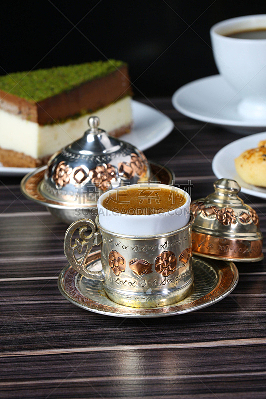 土耳其清咖啡,垂直画幅,烤咖啡豆,褐色,咖啡店,无人,古老的,早晨,组物体,饮料