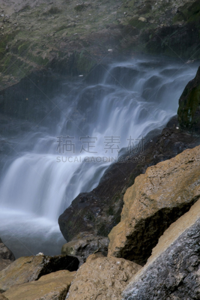 瀑布,汝拉,法国,垂直画幅,水,无人,夏天,户外,自然公园,山