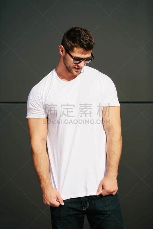 t恤,空白的,衣服,男人,白色,太空,品牌名称,垂直画幅,正面视角,留白