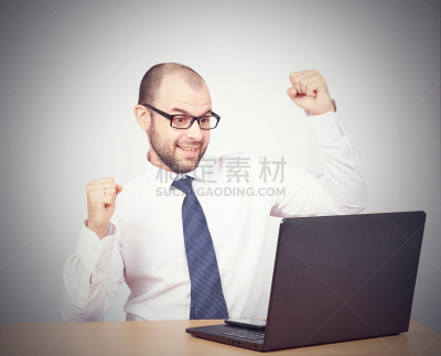 男商人,乐趣,非全秃,络腮胡子,衬衫,衣服,办公室,笔记本电脑,水平画幅,康河