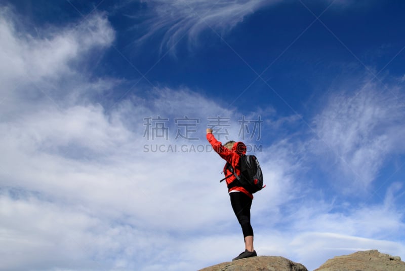 山景城,天空,旅行者,顶部,仅成年人,自由,高处,运动,健康生活方式,极端地形