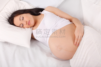 女人,水平画幅,父母,腹腔,白人,图像,仅成年人,疲劳的,青年人,白色
