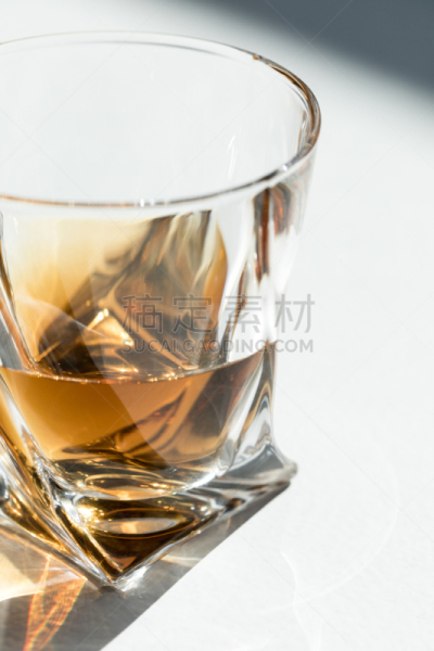 威士忌,玻璃,华贵,白色,垂直画幅,科涅克,褐色,无人,风险