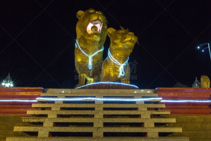 西哈努克市,夜晚,中心,金狮队,环形路,高棉文明,纪念碑,艺术,水平画幅,柬埔寨