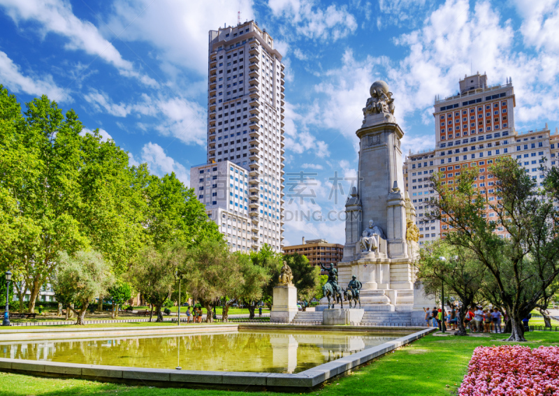 cervantes monument,纪念碑,公园,水平画幅,旅行者,户外,石材,都市风景,城镇,著名景点