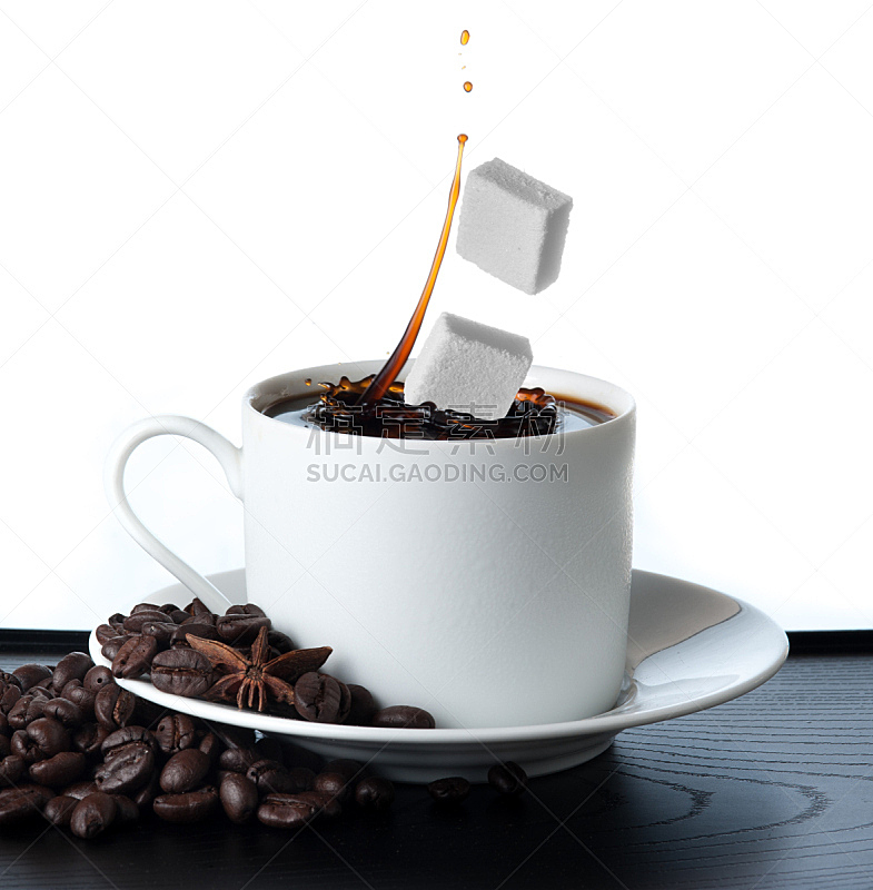 咖啡杯,白色背景,分离着色,方糖,撒出,垂直画幅,饮食,褐色,早餐,浓咖啡