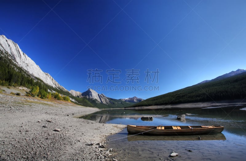 医学湖,贾斯珀国家公园,咸水湖,洛矶山脉,水平画幅,山,岩石,阿尔伯塔省,无人,户外