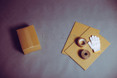 纸箱,缎带,人的牙齿,留白,水平画幅,纸板,盒子,行李,开着的,容器