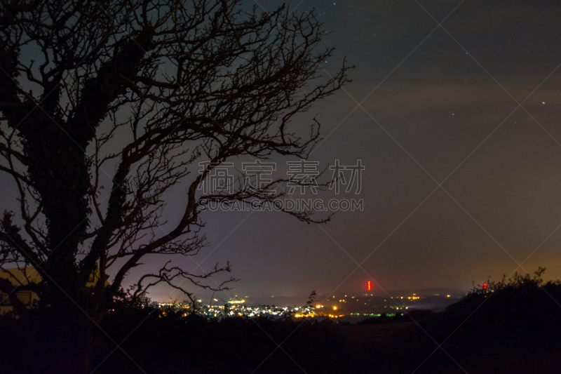 城镇,天空,留白,高视角,星星,夜晚,桑当,复杂,秃树,都市风景