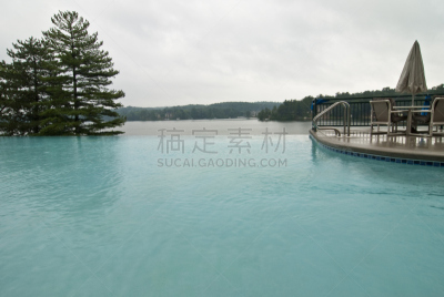户外,无边际泳池,河流,永远,树林,从上面看过去,水,度假胜地,酒店游泳池,休闲活动