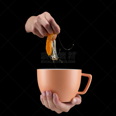 蛋黄,杯,水滴,餐具,缓慢的,科学实验,动物身体部位,在边上,白人,鸡（品牌名）