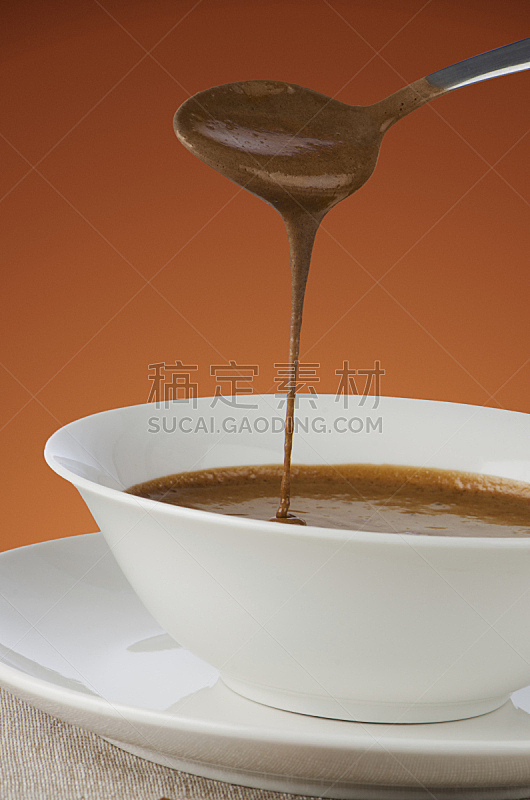 巧克力慕斯,垂直画幅,褐色,茶碟,奶油,大于号,特写,甜点心,盘子,水滴
