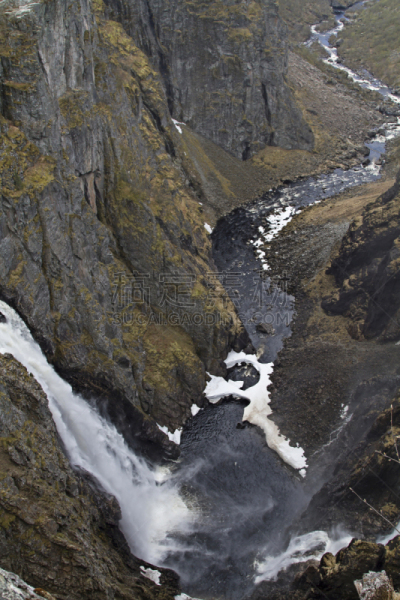 voringsfossen,垂直画幅,水,沟壑,瀑布,无人,欧洲,户外,山,挪威