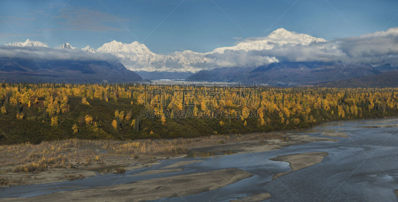 秋天,山,多云,麦金利峰,白昼,水,天空,透过窗户往外看,都市风景,高处