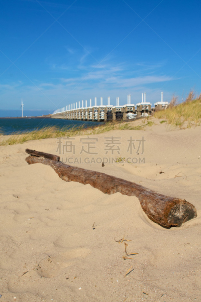 垂直画幅,天空,滨草,沙子,海滨流浪汉,夏天,海岸地形,户外,德国北海地区,水力发电