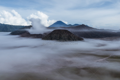 婆罗摩火山,雾,风景,塞梅鲁火山,滕格尔火山,bromo-tengger-semeru national park,东爪哇,爪哇,水平画幅,沙子