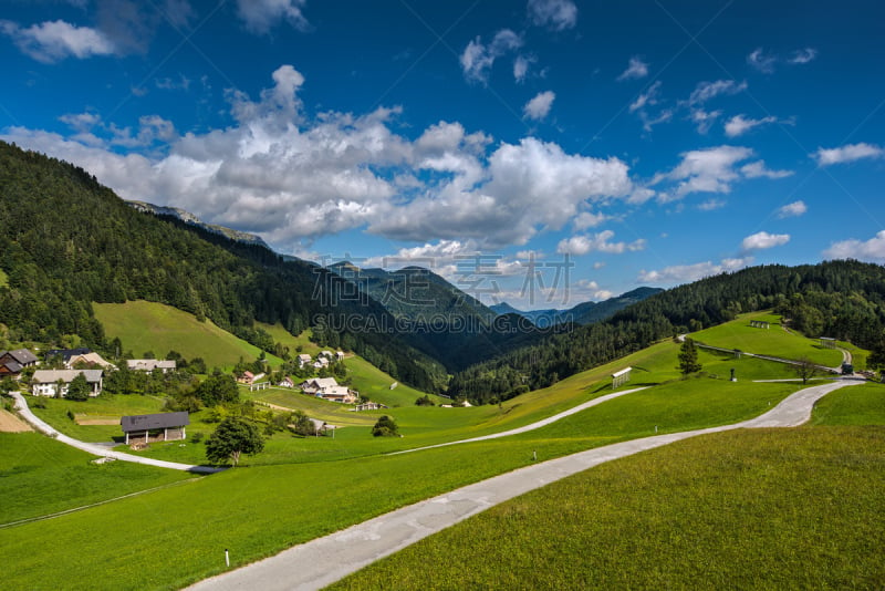 夏天,太阳,白昼,山庄,特里格拉夫国家公园,julian alps,戈雷尼,天空,休闲活动,水平画幅