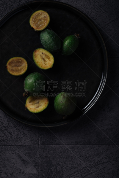 盘子,黑色,灰色背景,凤梨番石榴,暗色,清新,自然界的状态,食品,熟的,成分