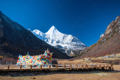 地形,秋天,香格里拉县,经幡,四川省,天空,公园,水平画幅,雪,早晨