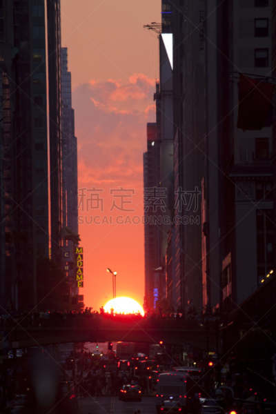 曼哈顿悬日,巨石阵2,42街,巨石阵,曼哈顿时代广场,夏至,垂直画幅,天空,夏天,明亮