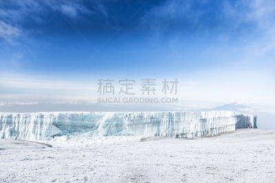 乞力马扎罗山,巨型千里光,千里光,天空,草原,水平画幅,无人,火山地形,夏天,户外