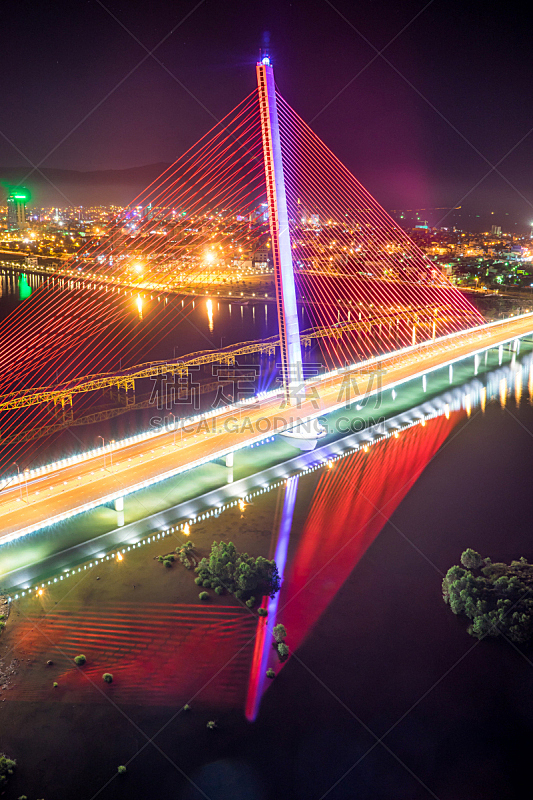 桥,垂直画幅,夜晚,无人,符号,交通,户外,都市风景,现代