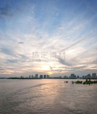 哈尔滨,松花江,垂直画幅,水,天空,美,暴风雨,户外,云景,田地
