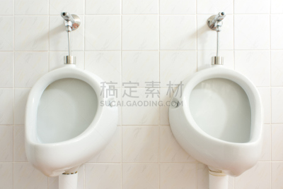 公共厕所,男人,速度滑冰,住宅房间,水平画幅,墙,冲洗水,干净,男性,尿壶