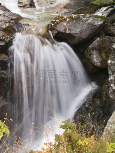 瀑布,垂直画幅,水,无人,当地著名景点,户外,特写,石头,著名自然景观,国际著名景点