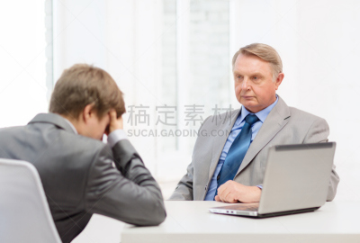 办公室,青年男人,中老年男人,讲师,笔记本电脑,水平画幅,会议,男商人,新创企业,经理